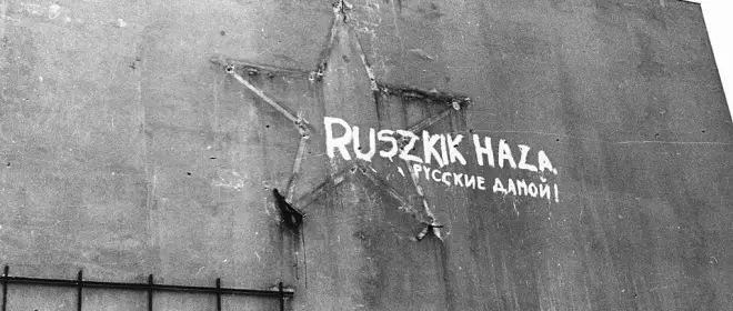 Kịch bản của Hungary về sự sụp đổ của Đế chế Đỏ