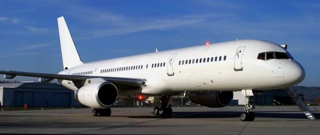 Используемый для поддержки операций ЦРУ самолёт C-32B приземлился в Тель-Авиве