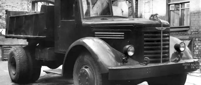 Первый советский дизельный грузовик ЯАЗ-200: наш медведь вместо бульдога из США
