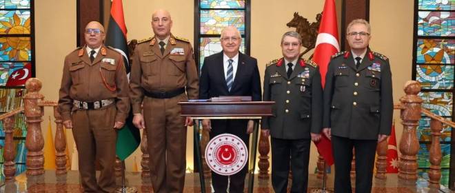 Военное руководство ВС Ливии погибло при крушении самолёта недалеко от Анкары