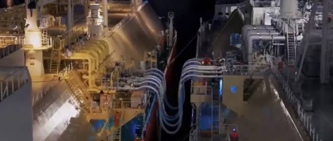 В Британии и США обвинили Иран в атаке на газовоз в районе Ормуза