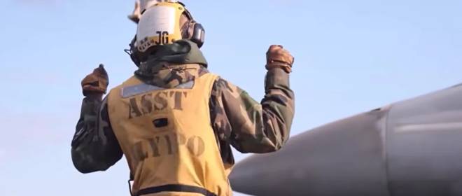 Оказалось, пожар помог авианосцу ВМС США установить рекорд дальнего похода