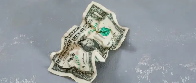 Индекс потребительских настроений в США упал до уровня времен ВМВ