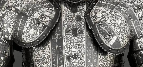 Доспехи дофина и трёх королей