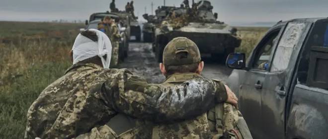 乌克兰武装部队继续英勇……撤退。前面已经塌了