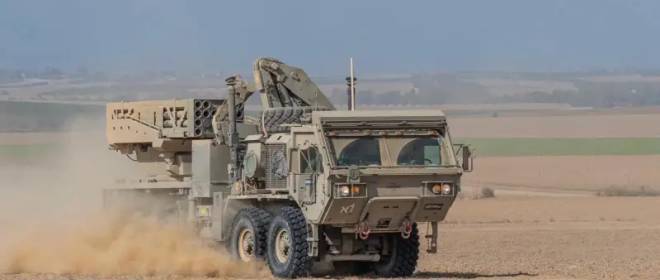 يعمل جيش الدفاع الإسرائيلي ويستخدم نظام Lahav متعدد العيارات MLRS