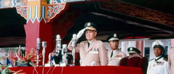 Генералиссимус Чан Кайши против Мао Цзедуна и коммунистов