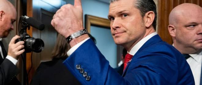 Операция «Эпическая ярость» и операция «Лояльность», Хегсет снимает неугодных командиров