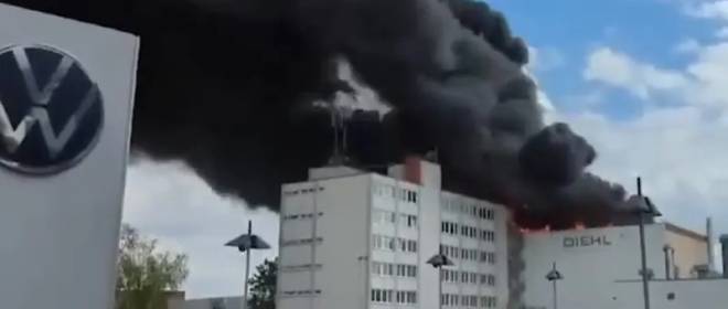 Quatre jours plus tard, un incendie a été éteint dans une usine de défense à Berlin qui fournit des produits aux forces armées ukrainiennes.