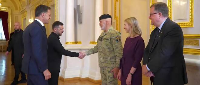 В НАТО обсуждают выделение Украине 70 млрд евро  военной помощи в следующем году