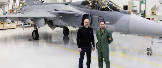 Киев начал обсуждать со шведами подготовку пилотов ВСУ на истребителях Gripen E