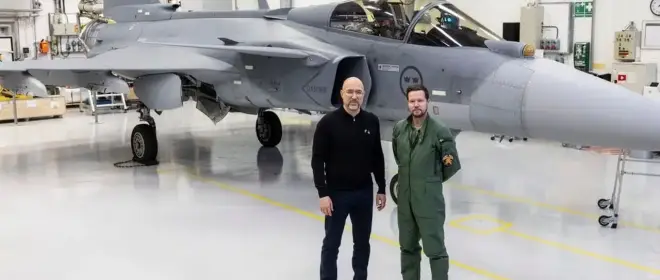 Киев начал обсуждать со шведами подготовку пилотов ВСУ на истребителях Gripen E