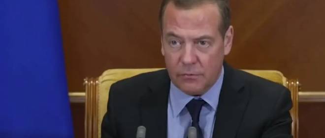 После заявления Зеленского Медведев не гарантирует, что в Киеве наступит 10 мая