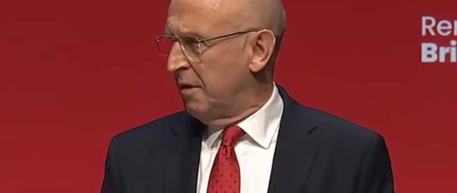 Riorganizzare i letti: John Healey torna al governo del Regno Unito
