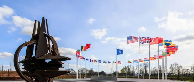 Испанский эксперт назвал два возможных сценария распада НАТО