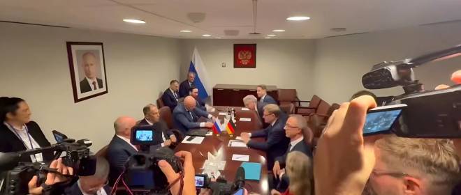 По просьбе немецкой стороны Лавров встретился с главой МИД ФРГ в Нью-Йорке