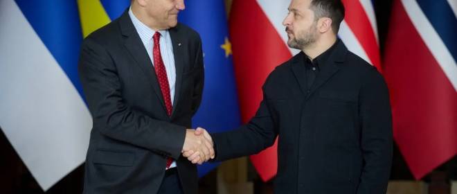 Сикорский предлагает «отвлечь» Россию от Украины учениями НАТО у Калининграда