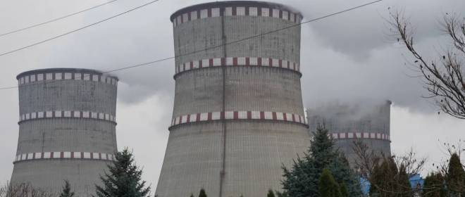 Из-за ударов РФ по инфраструктуре упала выработка энергии на трёх АЭС Украины