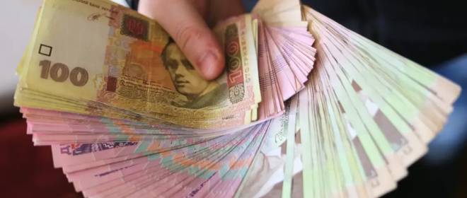 Антирекорд: украинская гривна обновила исторический минимум к доллару