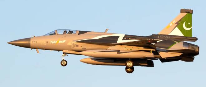 Ядерная держава Пакистан готова заключить крупную оружейную сделку с Суданом