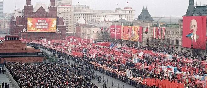 День Октябрьской революции 1917 года — дата, которую в РФ помнят и отмечают