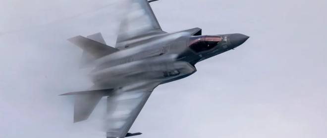 США арестовали бывшего пилота F-35 за подготовку китайских лётчиков