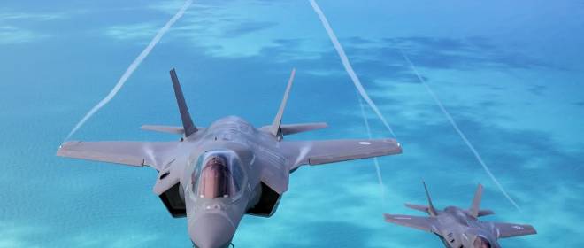 В США приняли на вооружение F-35B с балластом вместо радара в носовой части