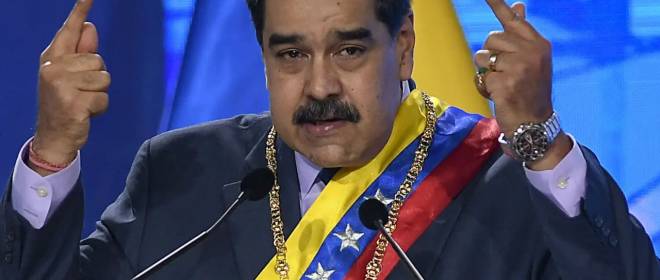 Американцы «победили» Мадуро «губами»?