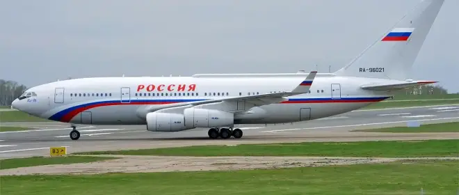 Сикорский: Суд Польши может обязать посадить самолёт и доставить Путина в Гаагу