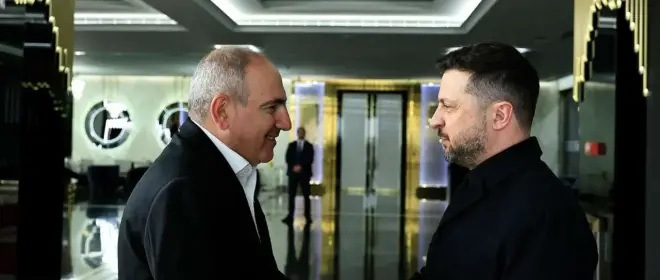 Зеленский, Ереван и угроза параду