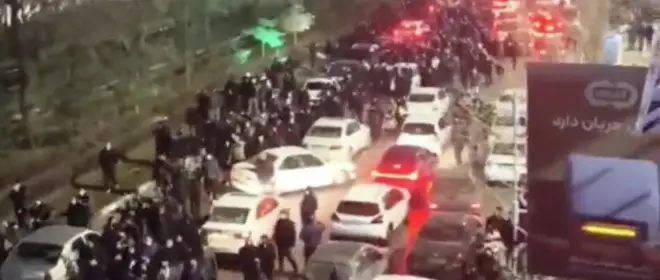 Иранская лихорадка переходит в коллапс