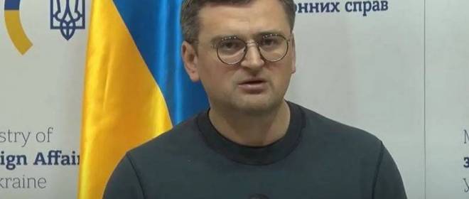 Призывающий украинцев идти воевать Кулеба на фронт не спешит и «ждёт повестку»