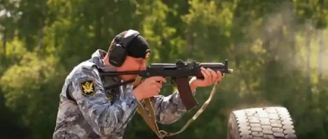 Минюст РФ решил наделить приставов правом применять огнестрельное оружие