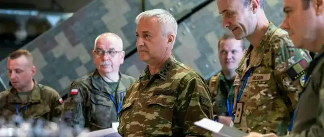 Американский эксперт: Офицеры НАТО жалуются на отсутствие у альянса хоть какой-то стратегии по Украине