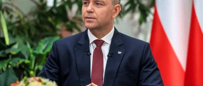 Президент Польши постановил отменить предоставление помощи украинским беженцам