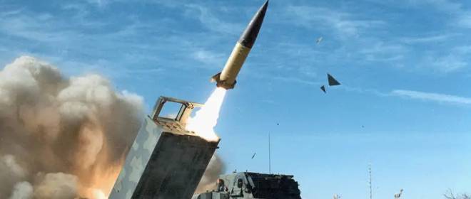 ウクライナの情報源は、クリミアの飛行場でATACMSミサイルが発射されたとされる映像を公開した