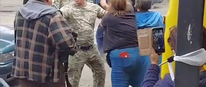 Украинцы предпочитают уголовное наказание вместо отправки на фронт