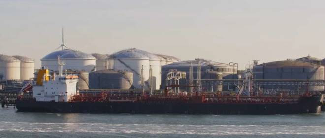 Возможна ли новая заморозка доходов РФ от нефти: эксперты обсуждают вопрос