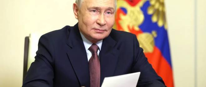 «Это защита в преддверии большого события в России»: профессор шведского университета комментирует большое интервью президента Путина к 25-летию инаугурации
