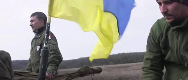 Украинские источники публикуют кадры избиения сотрудниками ТЦК гражданского человека в Болграде