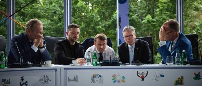 Без США, но с Украиной: ЕС не исключает создания нового военного союза