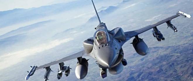 Из-за технических проблем ВВС Болгарии не приняли первый истребитель F-16, поставленный США