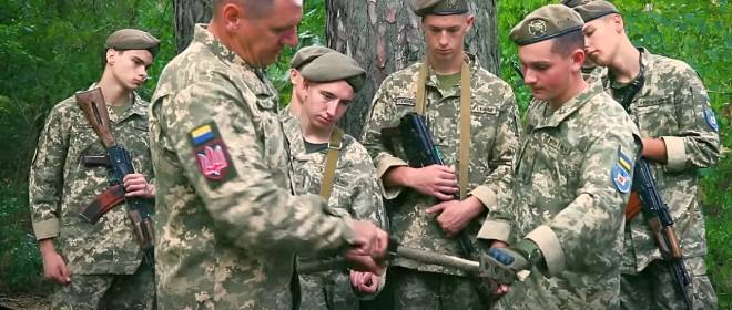 Украинский чиновник: снижение призывного возраста зависит от ситуации на фронте