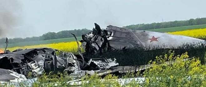 Rus kaynakları, Stavropol bölgesine düşen Tu-22M3 bombardıman uçağının iki mürettebatının öldüğünü bildirdi
