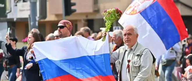 Сербский политик: в Белграде рассматривают отмену безвиза с Россией в этом году