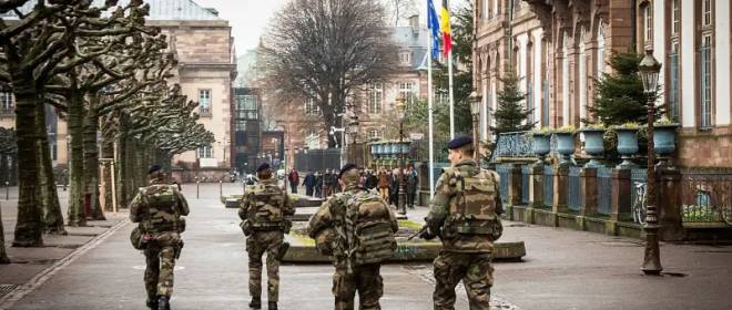 Французская пресса пишет о подготовке страной нового разведывательного подразделения для переброски на Украину