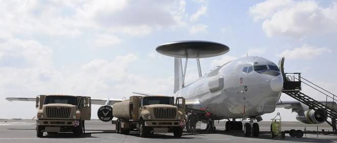 Намёк США: иранское агентство без комментариев опубликовало снимки базы в ОАЭ