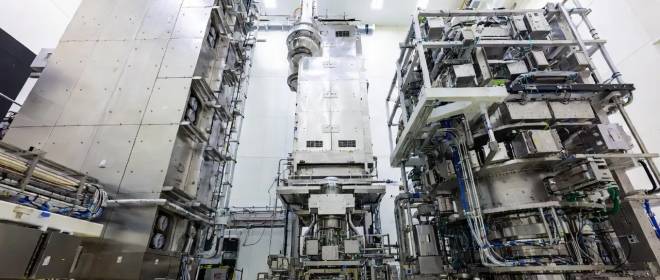 Китай назвал анекдотом слова США о «секретной» отправке 180-тонного EUV-сканера