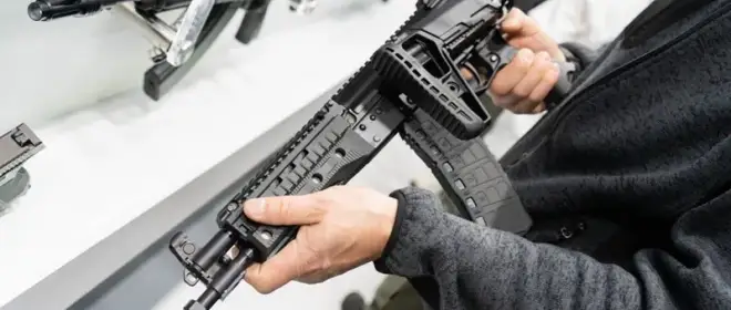 El fusil de asalto AK-12K y la ametralladora RPL-20, que han demostrado una alta eficacia en la zona SVO, esperan la decisión del Ministerio de Defensa.