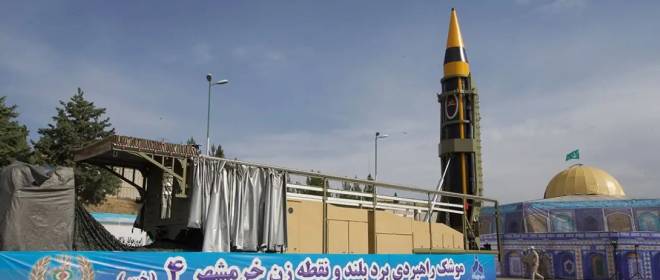Иранская гиперзвуковая ракета Khorramshahr-4 может наносить удары на 2000 км